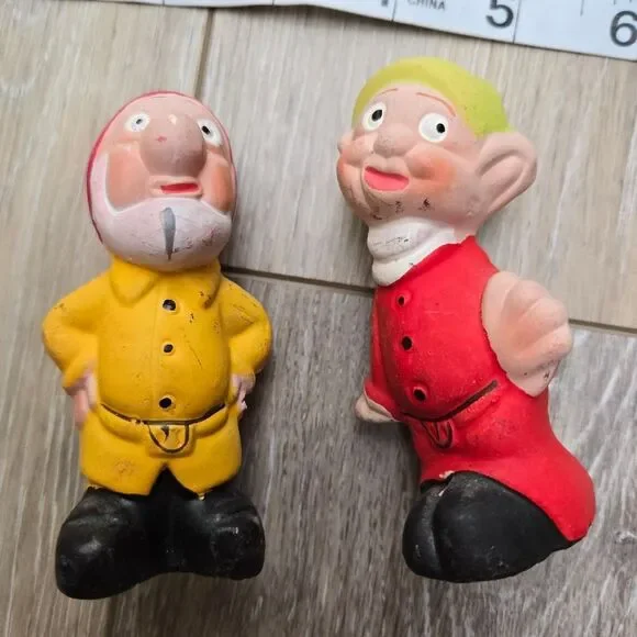 Snow White & The Seven Dwarfs Collection Of Ceramic Hand Painted Figures Vintage